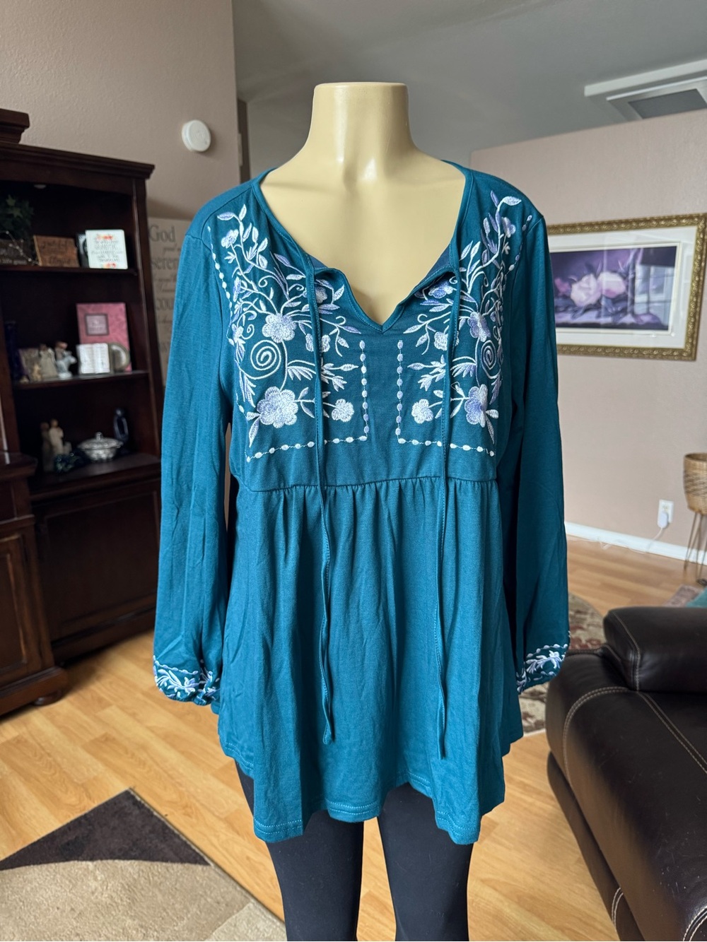 Bloomchic dark green V-neck that ties peasant blouse-size 12-NWT